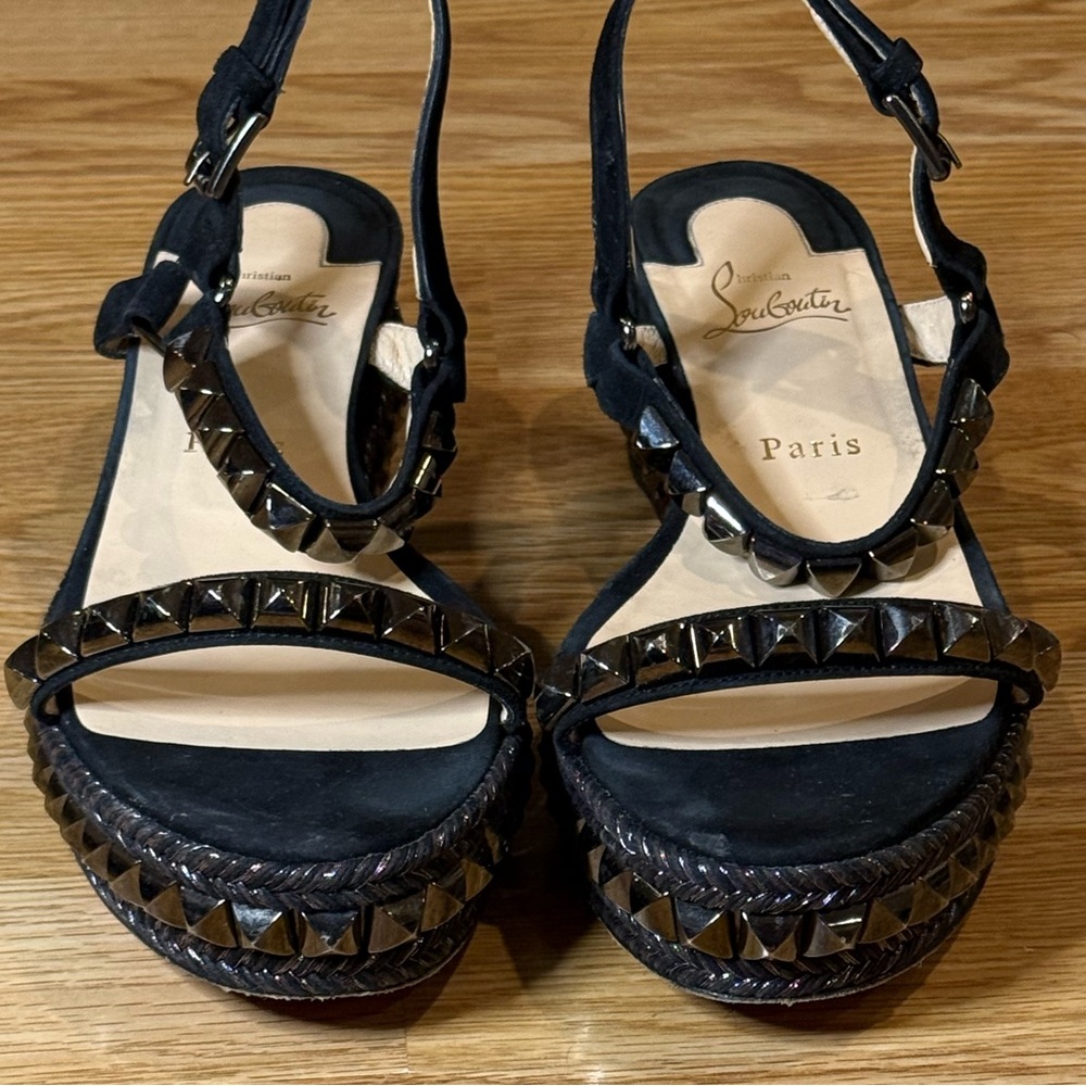 Christian Louboutin Cataclou Black Suede Studded Sandal Size 40 - Picture 8 of 9